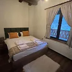 Vladimirov's House , цяла къща Ferienhaus Kovačevica