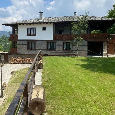 Casa vacanze Vladimirov's House , цяла къща