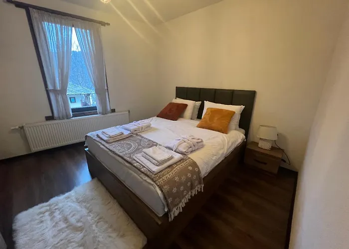 Vladimirov's House , цяла къща Prázdninový dům