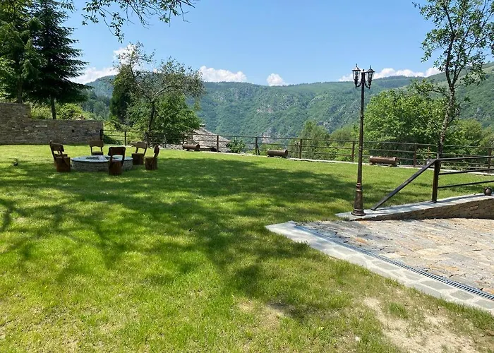 Vladimirov's House , цяла къща Kovačevica