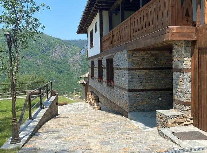 Vladimirov's House , цяла къща * Kovačevica